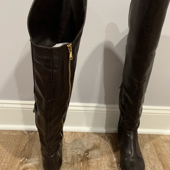 //2 for $20// Report Over the knee boots - Picture 4 of 6